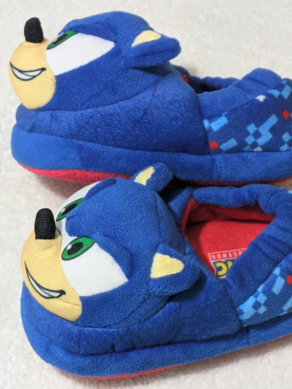 Sonic the Hedgehog Toddler Plush 3D Character Slippers - Size 5/6